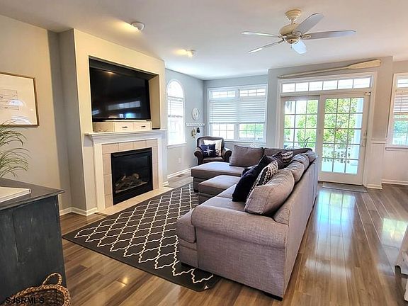 4th image of 5045 Asbury Ave APT 1