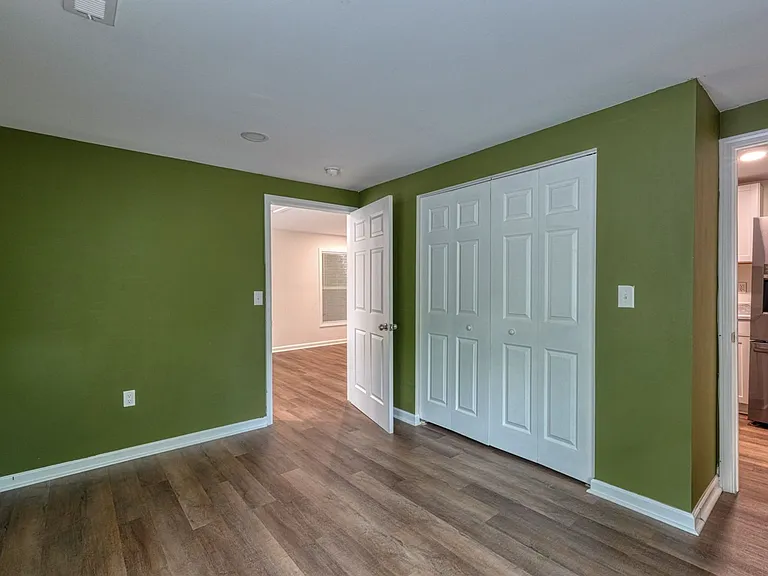 831 John B White Sr Blvd — Photo 14