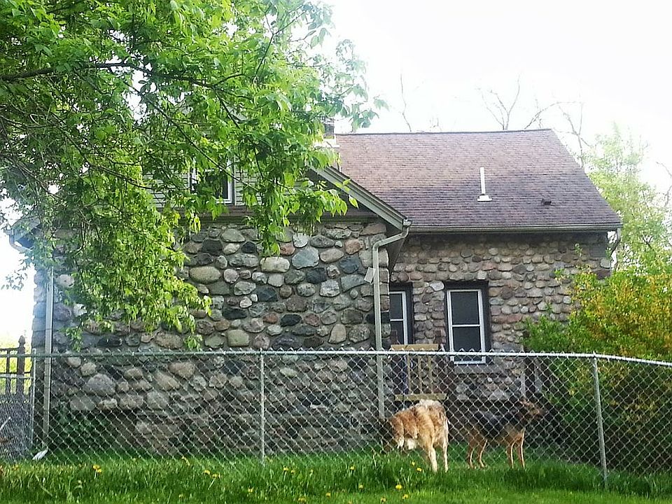 2nd image of 7477 Tucker Rd
