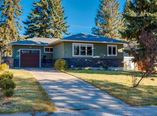 32 W Calandar Rd NW, Calgary, AB T2L 0P6