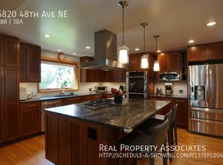 6820 48th Ave NE, Seattle, WA 98115