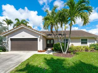 7661 W Country Club Blvd, Boca Raton, FL 33487