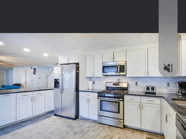 88 Central Ave #A, Salisbury, MA 01952