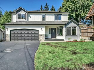 17743 Corliss Ave N, Shoreline, WA 98133