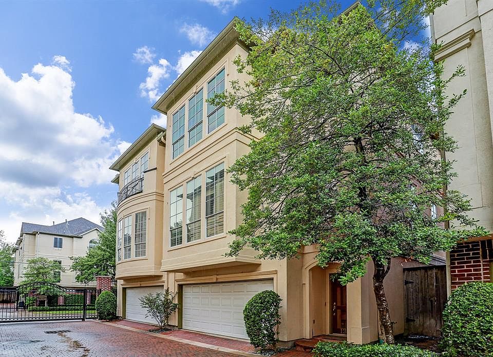 1st image of 1335 Hyde Park Blvd