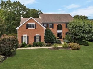 24 Hallocks Run, Somers, NY 10589