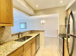 125 Shore Ct APT 102B, North Palm Beach, FL 33408