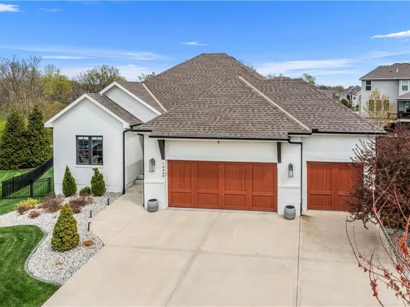 16449 S Legler St, Olathe, KS 66062