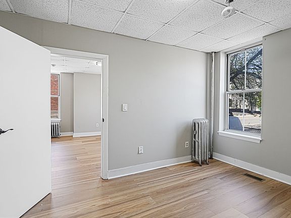 3rd image of 90 Appleton St #2