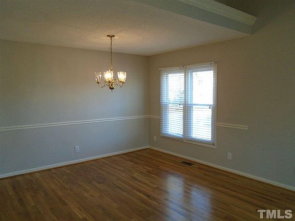 3rd image of 5325 Tifton Dr