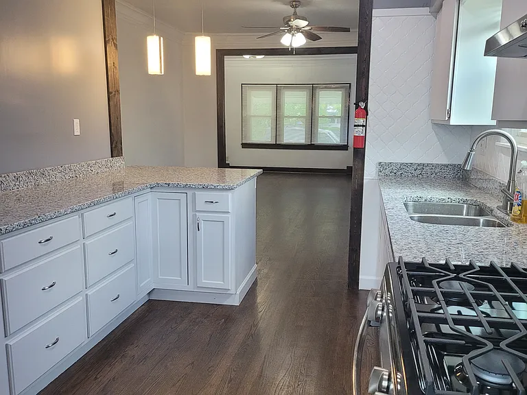 7122 Jackson Ave — Photo 12