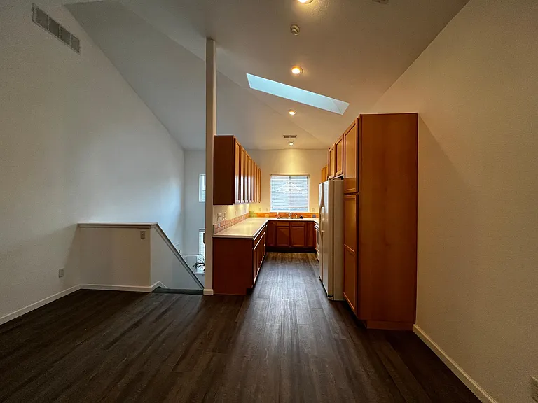 Dining Area b