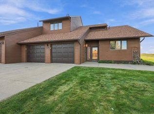 905 Country Club Dr, Spearfish, SD 57783