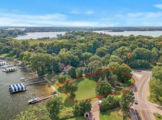 3705 Northshore Dr, Wayzata, MN 55391