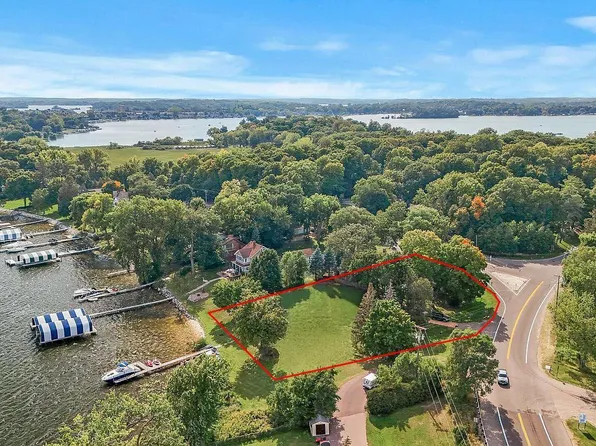 3705 Northshore Dr, Wayzata, MN 55391