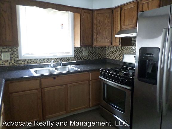 5th image of 14901 S Cleveland Ave #1