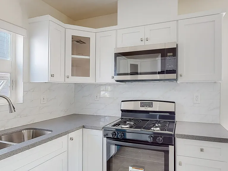 237 Rosemont Ave — Photo 4