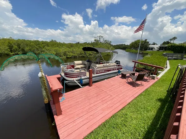 614 Riverview Dr, Ellenton, FL 34222