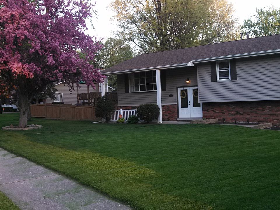 1st image of 1710 W Kingsway Dr
