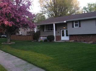 1710 W Kingsway Dr, Peoria, IL