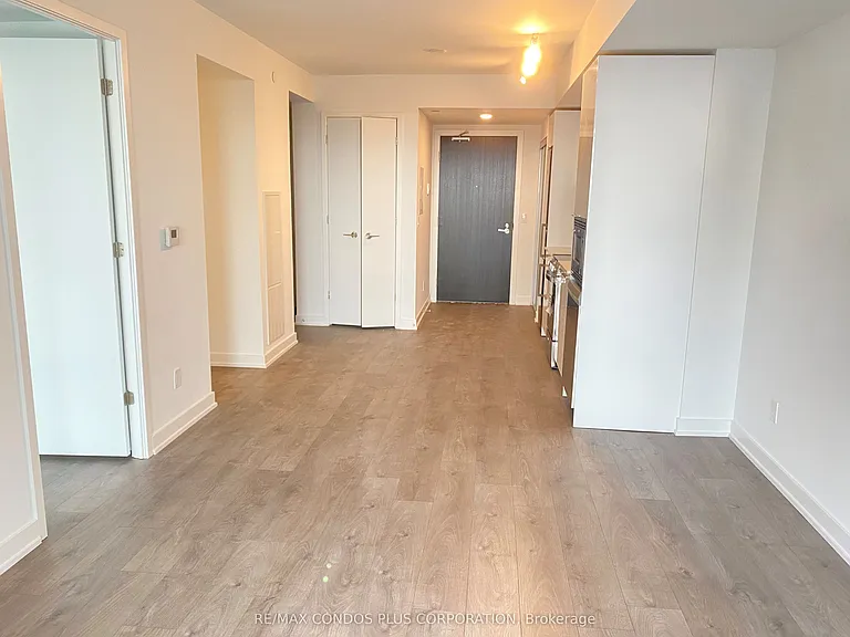 18 Maitland Ter #1706 — Photo 5