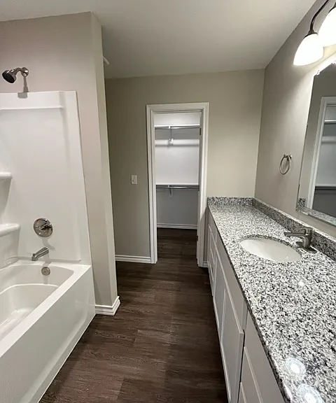 3427-3478 Brooke Pl #3460 — Photo 5