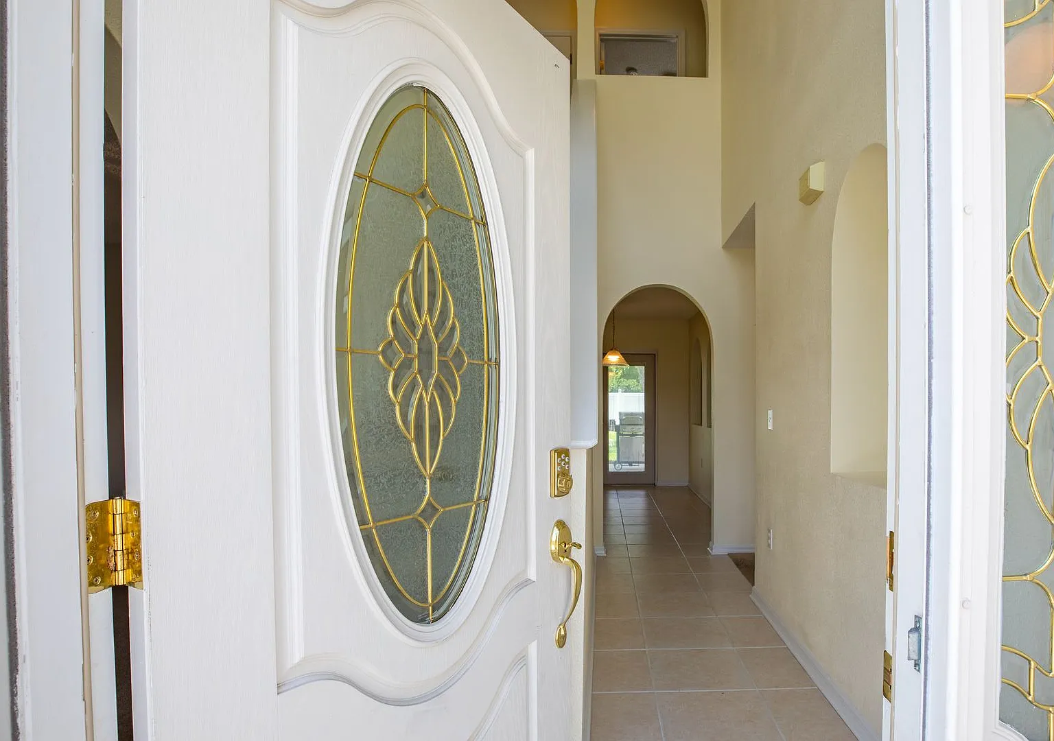 Beautiful home in Sutton Lakes — Photo 4