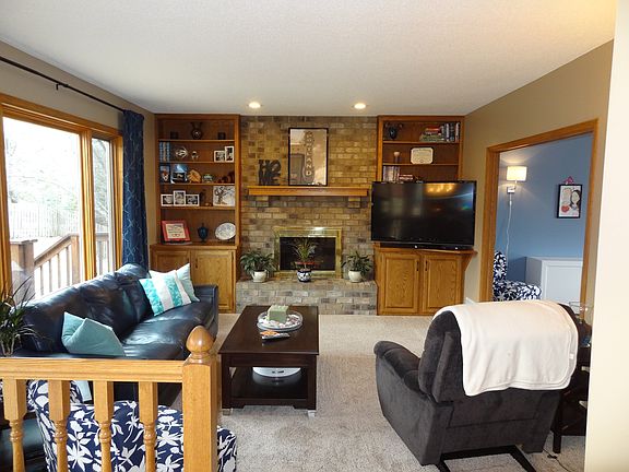 2nd image of 4550 Glacier Ln N