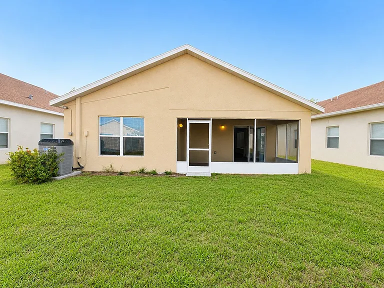 9253 Beaufort Ct — Photo 17