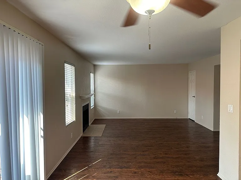 Corona Pointe Resort — Photo 156