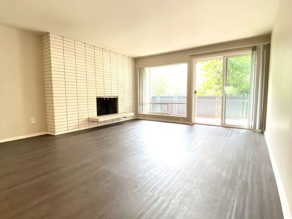 900 Nob Hill Ave N APT 304