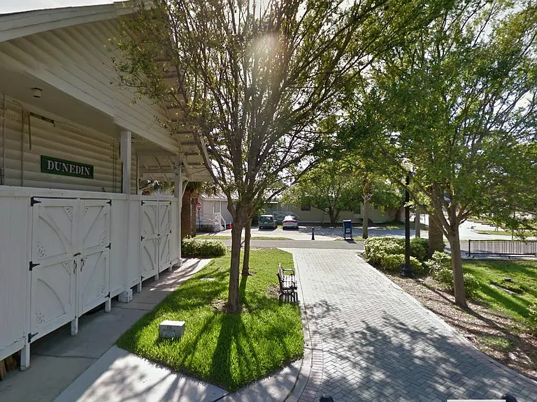 Steps away to Pinellas Trail