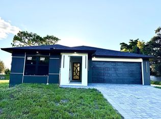 15 Louisiana Rd, Lehigh Acres, FL 33936