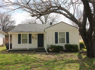5049 Royal Dr, Fort Worth, TX 76116
