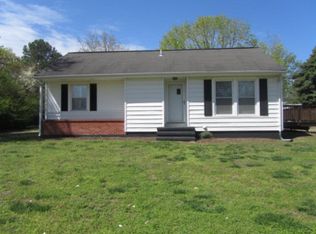 1956 Hayes Rd, Gloucester Point, VA 23062