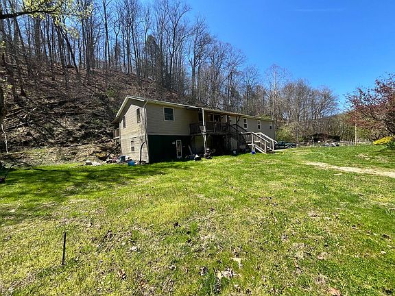 3rd image of 1553 Pine Grove Rd