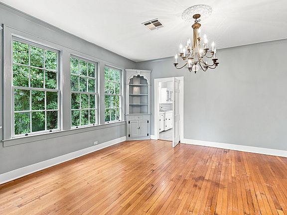 5th image of 616 W Sallier St