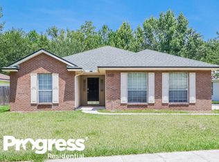 7717 Fawn Lake Dr S, Jacksonville, FL 32256