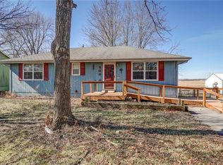 508 Vernon St, Buckner, MO 64016