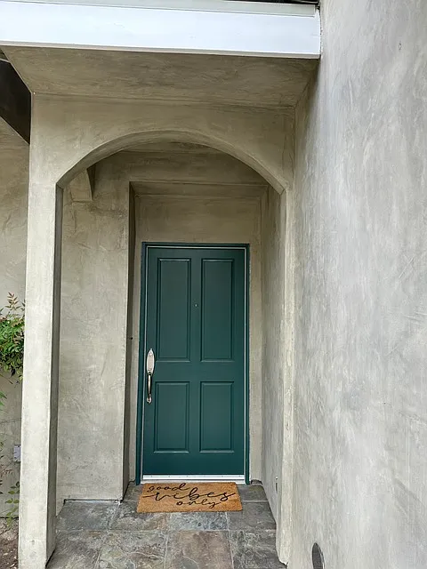 3 bed, 2.5 bath, 1800 sqft, $4,400 — Photo 2