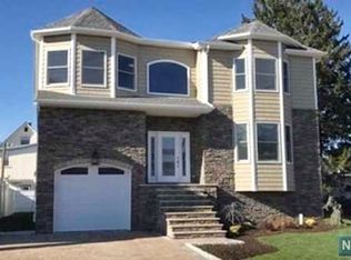 186 Hillcrest Ave, Wood Ridge, NJ 07075