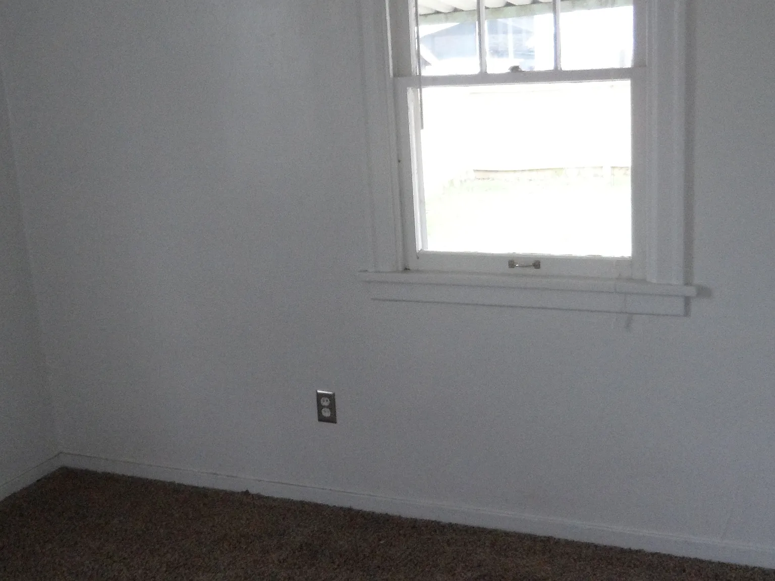 3 bed, 1260 sqft, $1,600 — Photo 2