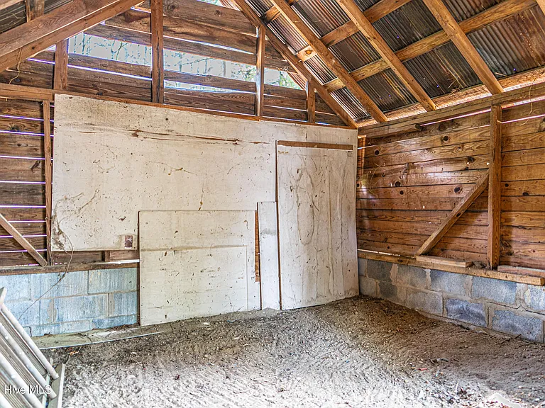 287 Candy Rd — Photo 37