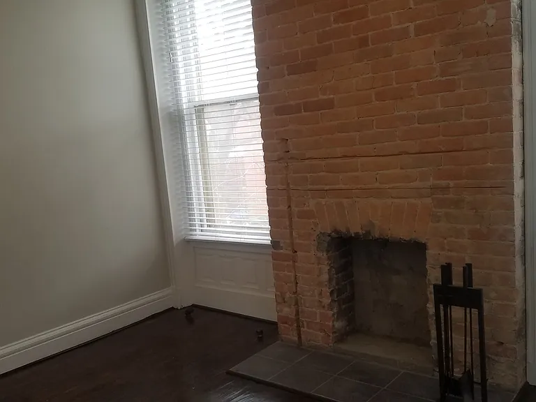 422 Pembroke Ave #4 — Photo 9