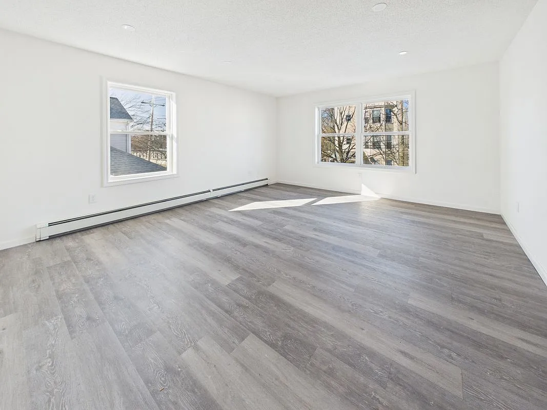 2 bed, 1.5 bath, 1102 sqft, $2,500 — Photo 4