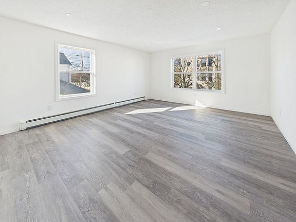 4th image of 25 Dewitt St #2