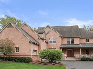 3341 Lakeside Ave, Northbrook, IL