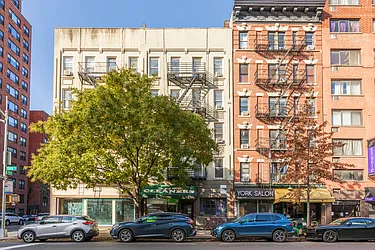 1411 York Avenue in Lenox Hill