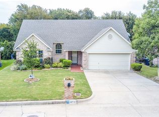10712 Broken Arrow Trl, Fort Worth, TX 76108