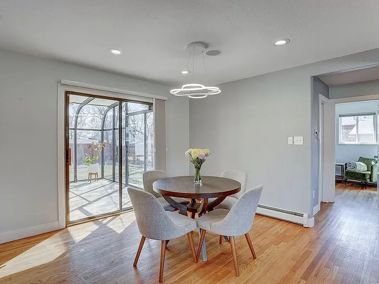 4044 W 77th Pl — Photo 22